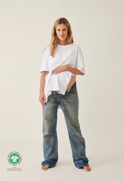 Oversized maternity t-shirt with slit - White